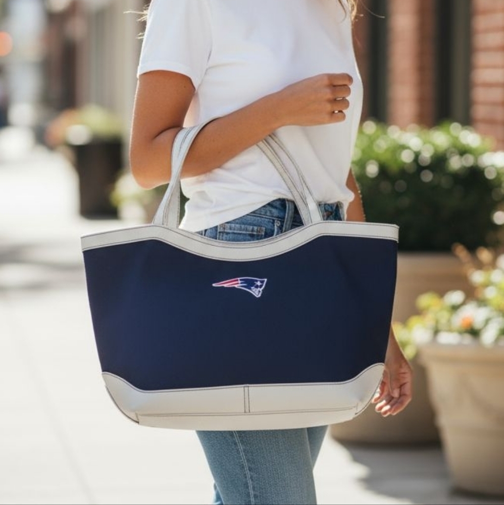 Estee Lauder Blue and White Tote Bag